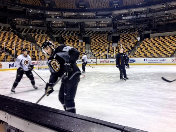 NHLBruins's tweet photo. Practice time for Bergy and the B's before hitting the road for Winnipeg...^CS http://t.co/o8m03TffC3