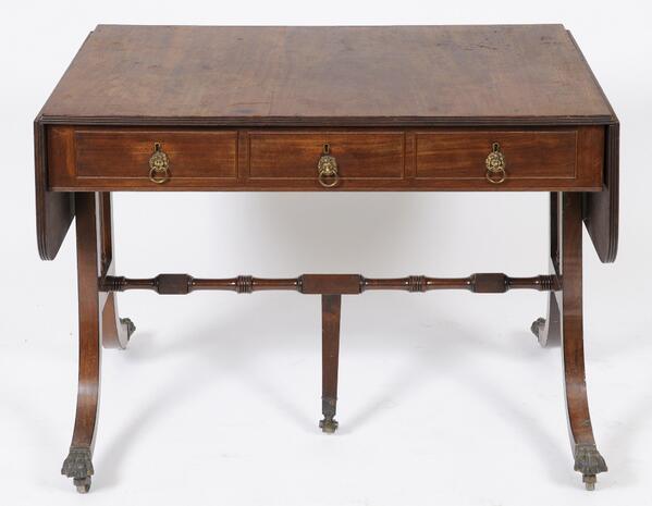 CharterhouseAV's tweet image. I understand why the fifth leg is on this 19th century sofa table, but it looks rather silly #PoorWorkmanship