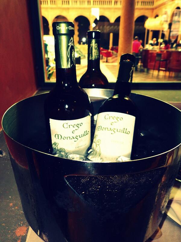 CregoMonaguillo's tweet photo. Esperamos que lo disfrutarais @laubellido #cregoemonaguillo #godello en @Castillatermal H Termal Burgo de Osma #Soria http://t.co/GHkoGtv25c