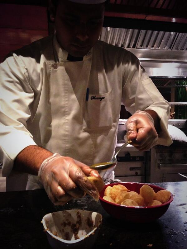 spitbucket's tweet photo. Puchka I love you ... #kolkata http://t.co/kDcPFTW4aJ