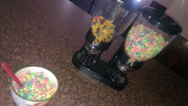 FakeSlave's tweet image. This and porn oops