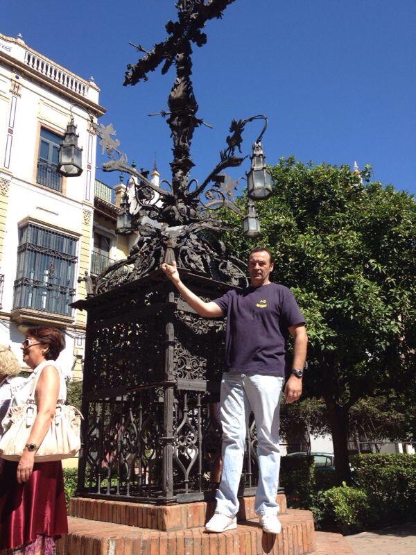 lolareina's tweet photo. Precioso día paseando con mi amor. http://t.co/lngevGYPyL