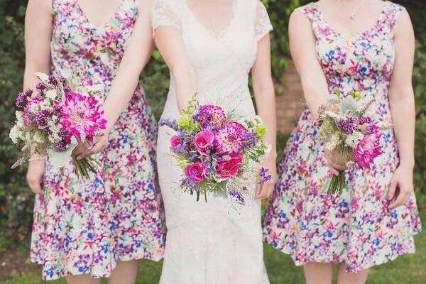 GraceMidwinter's tweet photo. #beautiful#flowers#wedding http://t.co/HNh91iGWTH