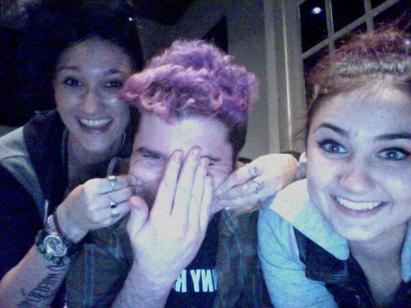 GVAPMUSIC's tweet image. Aren't we just the cutest :3 #enoughwiththehashtags