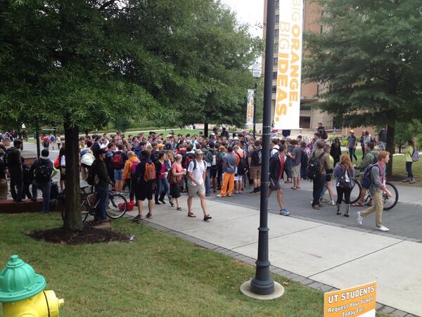 UTKBucketList's tweet image. Take part in the #ReligiousDebate2013 happening right now on Pedestrian Walkway!