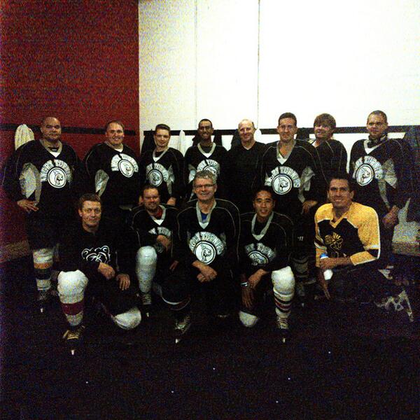 AllenSutherlan1's tweet photo. Enhanced by SC call up PThompson the LB Fighting Bookworms score a 4-4 tie in game 2. Here they are http://t.co/995mrWVZry