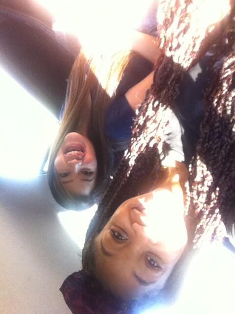 Ngandu_Belle's tweet photo. On our way to the Carnivallllll. @DaisyMarrie 😊🎊🎉🎈 http://t.co/Z76iX6TNN8