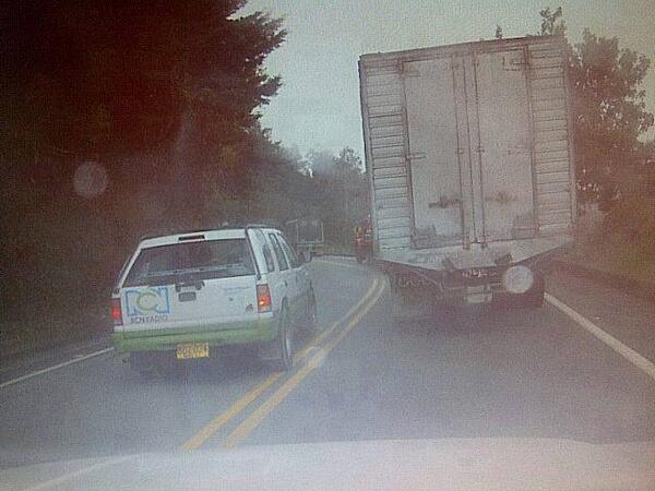 2808Alba's tweet photo. @NoticiasRCN hola rcn. una foto para el cazanoticias. http://t.co/Di7u3vdQBC