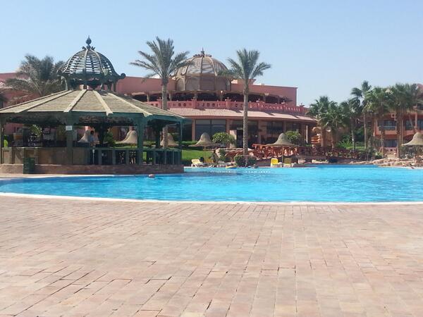 TCatering's tweet image. Bar and sun burn go to side by side all is good