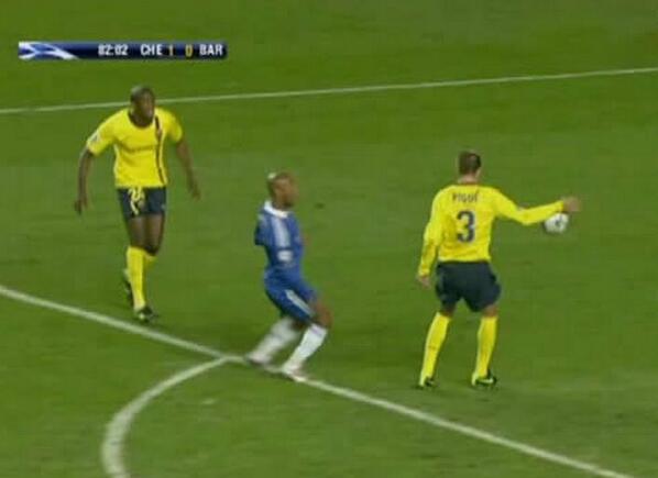 Llourinho's tweet photo. .@3gerardpique me gustó más esta noche de humor, filho da puta. http://t.co/P3oFnP0wJW