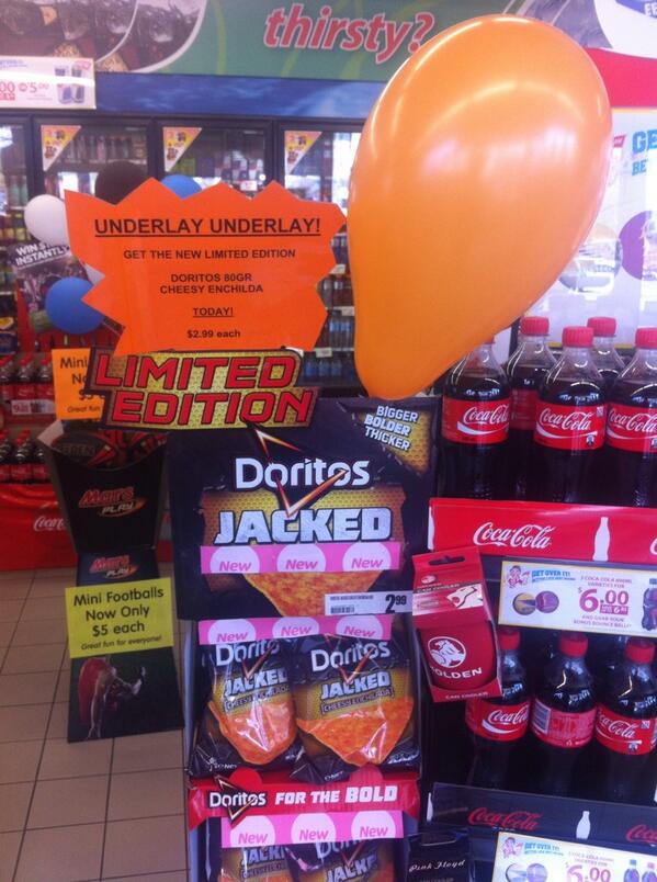 full_of_sass's tweet photo. New Mexicana chips ready to rollllll http://t.co/7Xf79GqYhC
