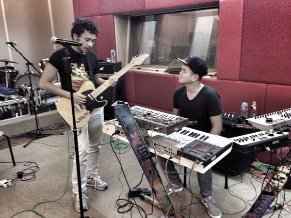 nidjiholicID's tweet photo. Yeay nidji lg workshop lagu2 buat 2 soundtrack film besar sekaligus gokiiiil http://t.co/RF5oh3i2Is