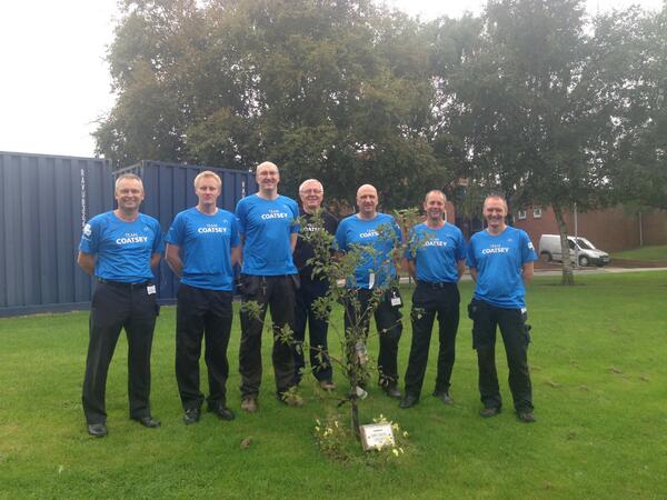 CommsTeamCRH's tweet photo. @EstatesCRH If you see these guys please give a small donation for a good cause #TeamCoatsey
http://t.co/5WglTIvF5E http://t.co/U1kJnxKs2h