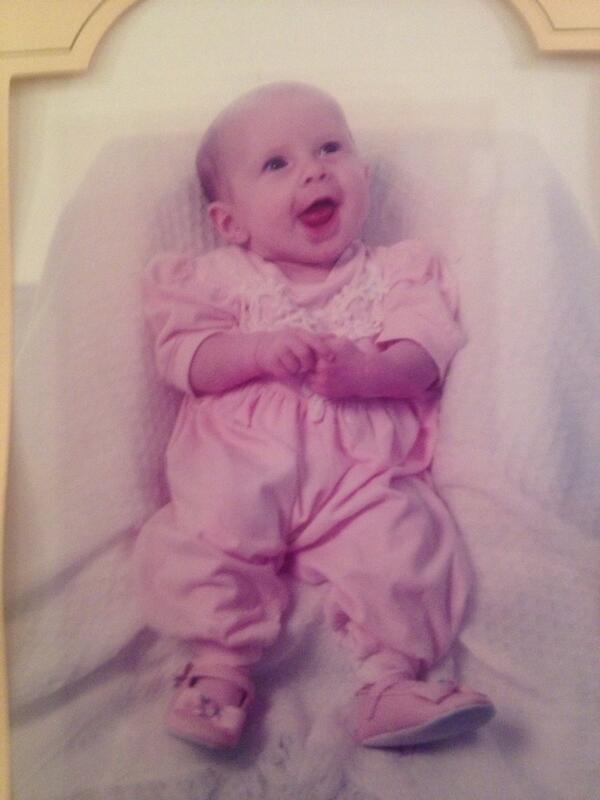 L5674T's tweet photo. I am tweeting Happy 17th birthday to my girl! #loveofmylife#beautiful baby http://t.co/WKjnCmOyVl