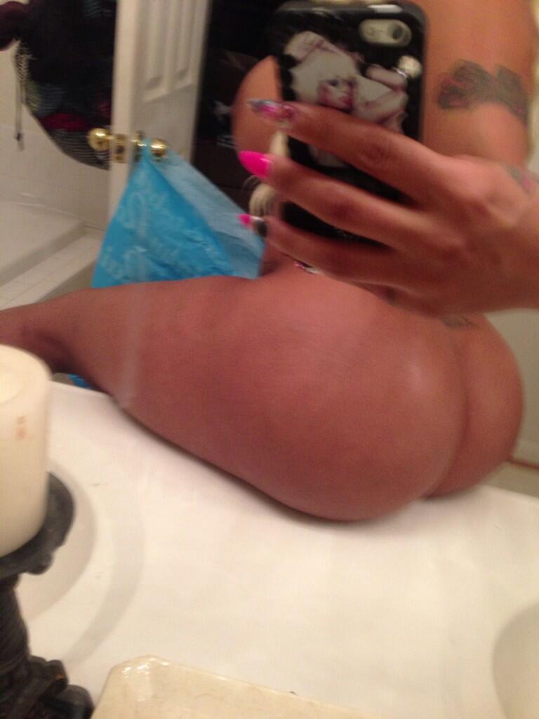 Gn boo's!!! http://t.co/RFVoDdDNvo