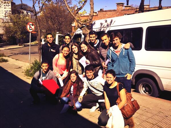 hdroruruguay's tweet photo. Yendo a visitar BLUE BLUEELEFANTE, escuela montessori! http://t.co/Ath4TVmVIR