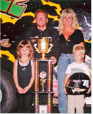 Haudenschild_R's tweet photo. A little throwback; happy Thursday! #tbt http://t.co/KjR0BgF4zn