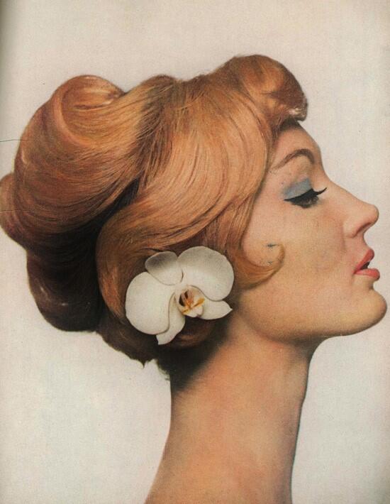 How gorgeous would this 60s look be for a modern bridal?  I love it!