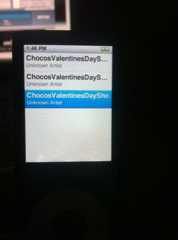 Meg_In_Chains's tweet image. My iPod is in heaven!