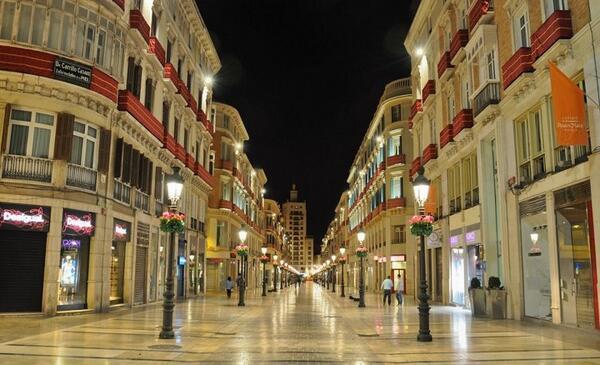 _Paisajes_'s tweet photo. Calle Larios ¡¡¡La más bonita de #España!!! #Málaga http://t.co/21EKufhDm3