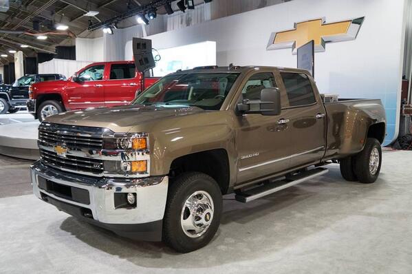 PlatinumChevy1's tweet photo. Strong just got stronger: Learn more about the new 2015 #Chevy #Silverado HD: http://t.co/ck6sntD8Pp http://t.co/B1NuIcuck4
