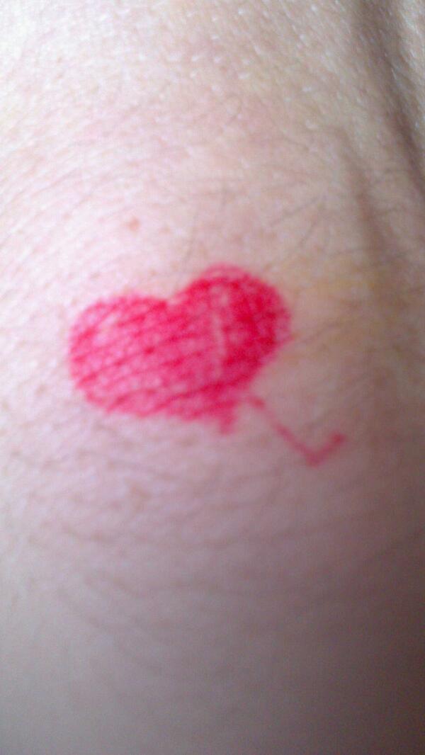 Estebangrava's tweet photo. @Luciatoffe #14siempre(guiño guiño) http://t.co/J2NpgfT75Y