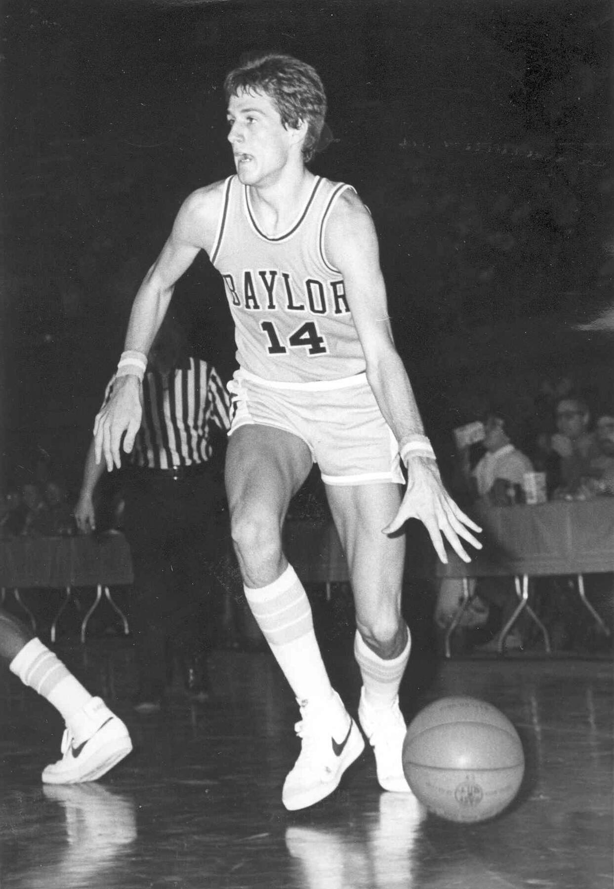 Baylor Basketball On Twitter Tbt Pat Nunley 1978 81 Letterman Is Entering 31st Season As Analyst On Bu Radio Broadcasts Sicem Http T Co 5cpsn1bqff
