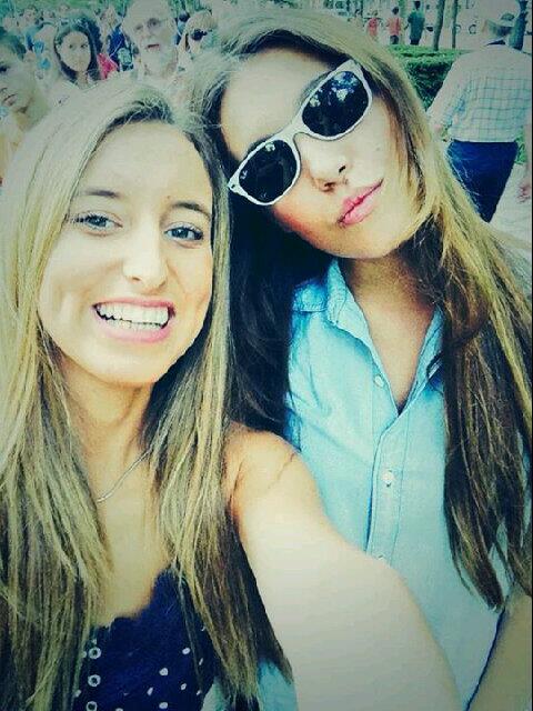 PalomaLaguna's tweet photo. Visiting El Prado with my favourite girl @elensoler @museodelprado http://t.co/0lMsnM02iP