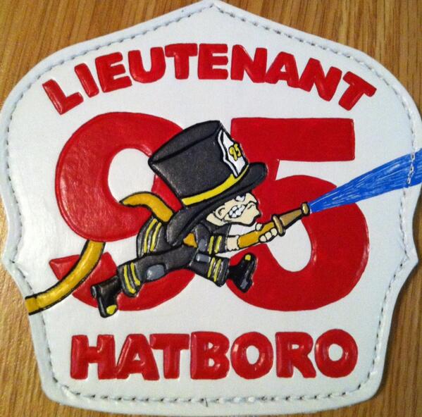 BoxAlarmLeather's tweet photo. Mad Hatter doin' it! http://t.co/v2iLdp8TXR