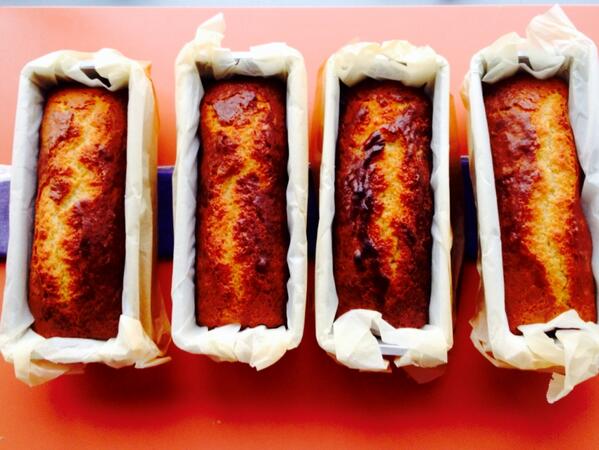 To the nice people that today were left without cake: tomorrow you won't be disappointed!