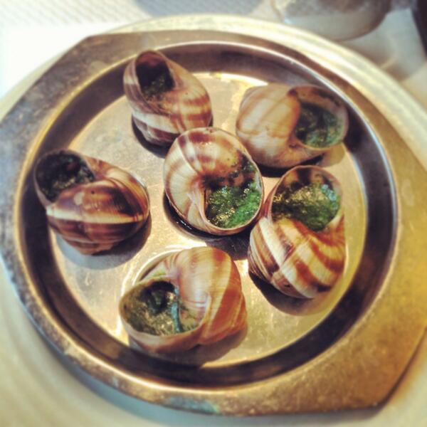 Escargot! First food when arrived in Paris for the first time. It's so yumm #paris #gosnaphappy