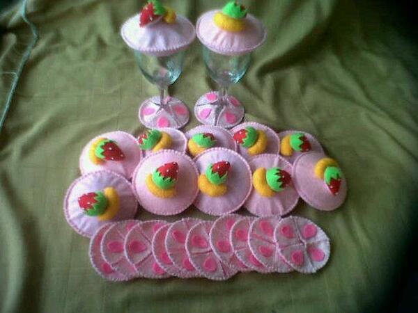 Sellyaja2's tweet photo. Alas dan tutup gelas selusin 80rb,boleh request gambar dn warna http://t.co/nSsJU5rB6k