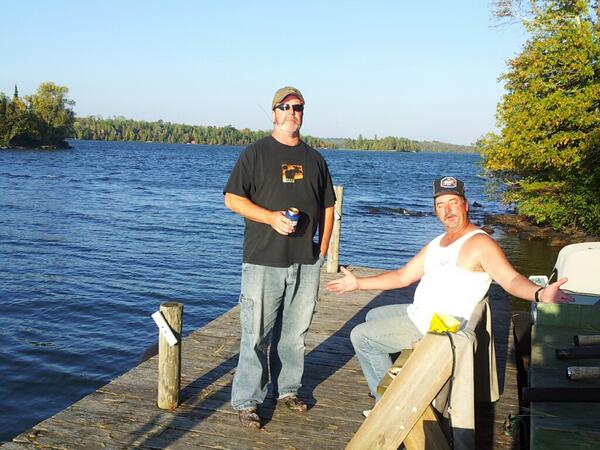 PGeigs's tweet photo. Enjoying the day up on lake vermilion #juicebags http://t.co/aTpcH3pNz5