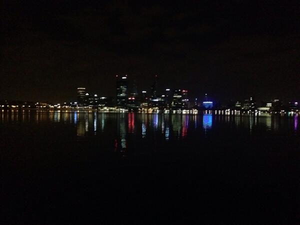 ish_me's tweet photo. #perth @Harry_Styles @Harry_Styles @NiallOfficial @Louis_Tomlinson @zaynmalik http://t.co/aM3ydTQeTA