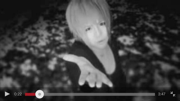 Kenta V Twitter R指定のセカイノオワリって曲のボーカルのマモ シドのマオに似過ぎとネット上で話題に 確かに似てるw 顔も髪型も声も 笑 でもやっぱり俺はマオ推し あ 批判じゃないよ この歌聞いて好きなってお気に入りしたwww Http T Co 71ms0vximl