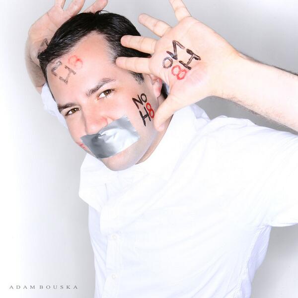 NOH8Campaign's tweet image. #NOH8 leaves its mark on @HelloRoss host Ross Mathews!