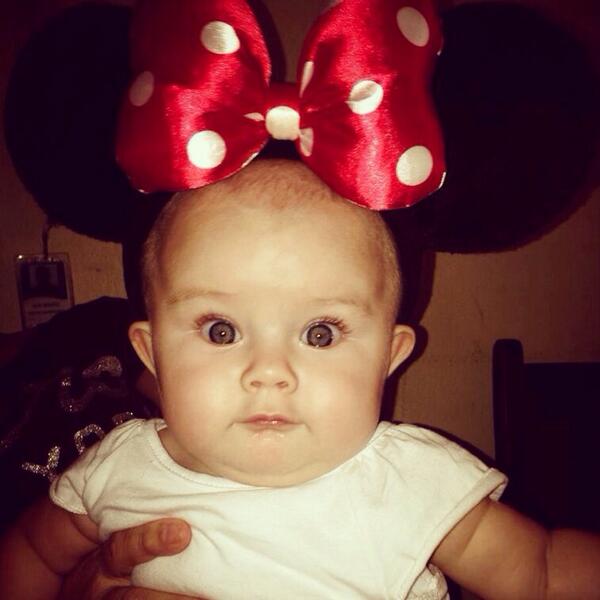 Mi adorable sobrinita!!! 😍💛💜💚