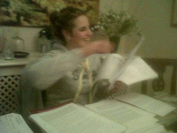 Frederick moet sy eie notas gaan print. Jacquii moet ook relax! #nietyd #moetnoggolfookspeel #vrede <a href="/suzaan_krige/">Suzaan Krige</a>