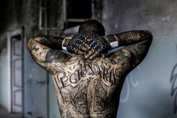 LEONE1947's tweet photo. Ultima puntata @SakaraLegio sempre su @dmaxitalia #idolosakara #MMA http://t.co/qy0pfHrtps