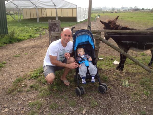 NicholsonRusty's tweet photo. Day at the farm http://t.co/b2ACLDLFQG