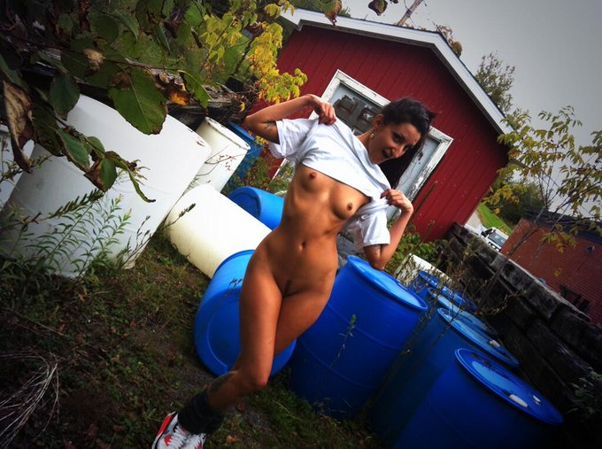 A little behind the scene pic from today's outdoor shooting :) #nude #flashing http://t.co/YGP87BNOJ<a href="/tag/nude"class="tags"><span>#nude</span></a><a href="/tag/flashing"class="tags"><span>#flashing</span></a>