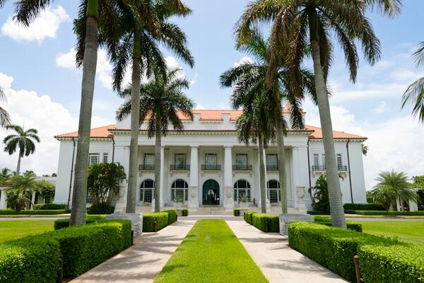 #HenryMorrisonFlaglerMuseum is open to the public and has guided #tours! We'lll drive you there for FREE! 855-59RIDES