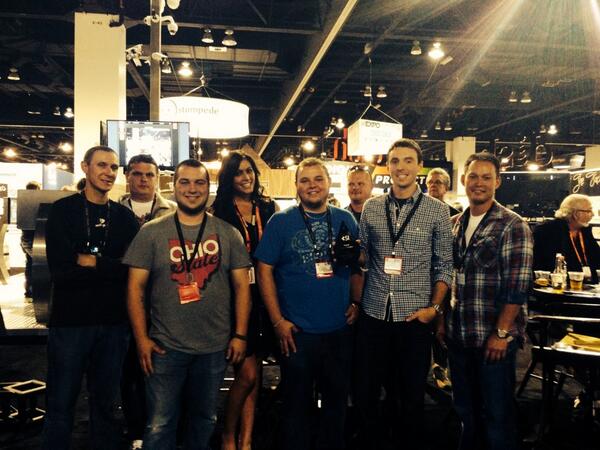 dhdpros's tweet photo. DHD is proud to accept the @SIScreens territory dealer of the year award! http://t.co/o7XqKvLMcj
