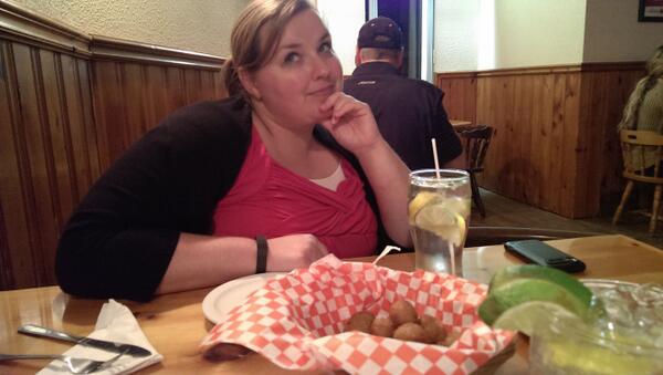 mxkaramccartney's tweet photo. Mushrooms with @alieb in #Welland #CheersWelland http://t.co/ztp1BkCr99