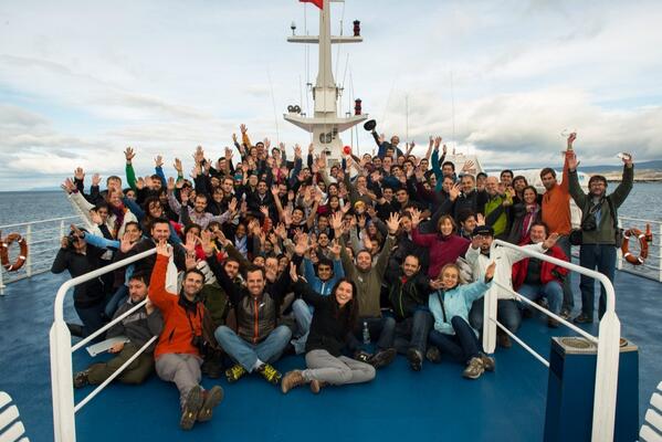 EShipChile's tweet photo. No se olviden este martes 1 de octubre todos invitados al estreno del documental del viaje que hicimos en el Eship! http://t.co/qgIxkWWdjN