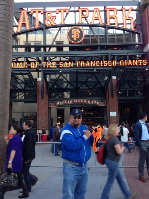 BruinMel's tweet image. #Dodgers game at AT&amp;amp;T park. Wearing our gear. #GoDodgers #RIPJonathan