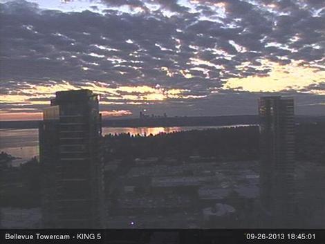 KING5Seattle's tweet photo. Check out the view from Bellevue! #coolclouds #k5fall #hiseattle -- http://t.co/ExH03zZcuM