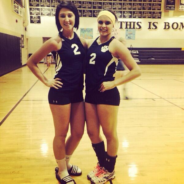 _bnicole2's tweet image. my true long lost bestfriend. 😊❤️ #samenumber #loveher @nicolesavannah