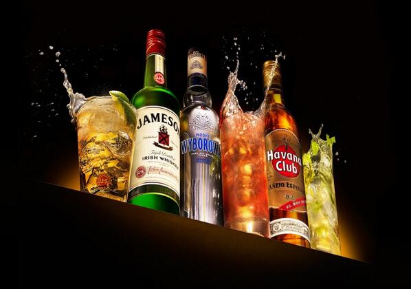 RedCatBar's tweet photo. Cuma REDCAT' inde yerinizi almak için; 0 232 330 0203-0 533 611 9555 http://t.co/IOCW319eRN
