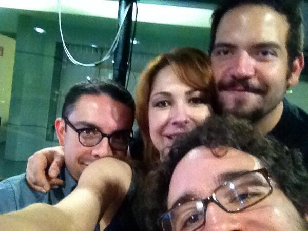 <a href="/lossuicidas/">Los Suicidas</a> <a href="/RomeoTelloA/">Romeo Tello A.</a> <a href="/CesarTejeda_A/">César Tejeda</a> y <a href="/HG_Sarquis/">Hernán Sarquis</a>